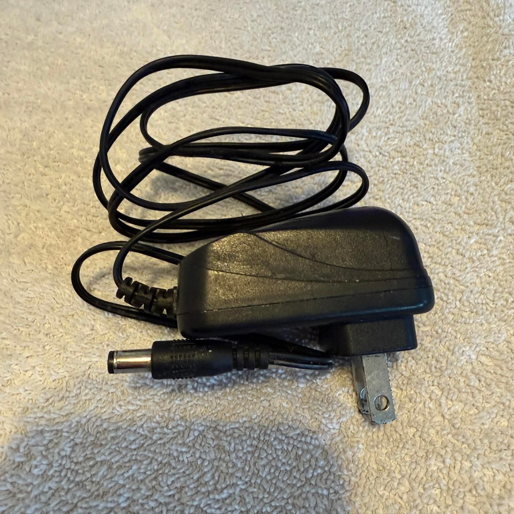 Black Cell Phone Charger One Size